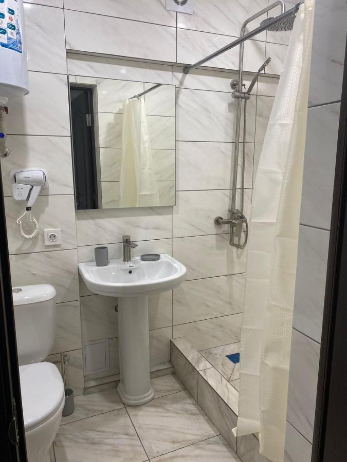 Hotel Гостевой Дом Атакар Gagra Exteriér fotografie