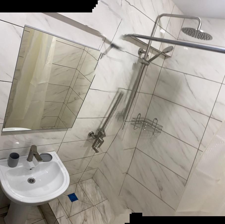 Hotel Гостевой Дом Атакар Gagra Exteriér fotografie