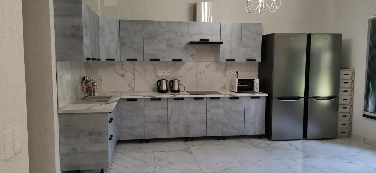 Hotel Гостевой Дом Атакар Gagra Exteriér fotografie