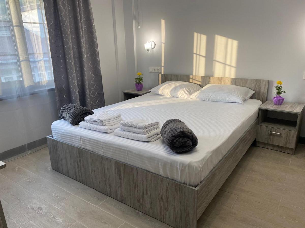 Hotel Гостевой Дом Атакар Gagra Exteriér fotografie