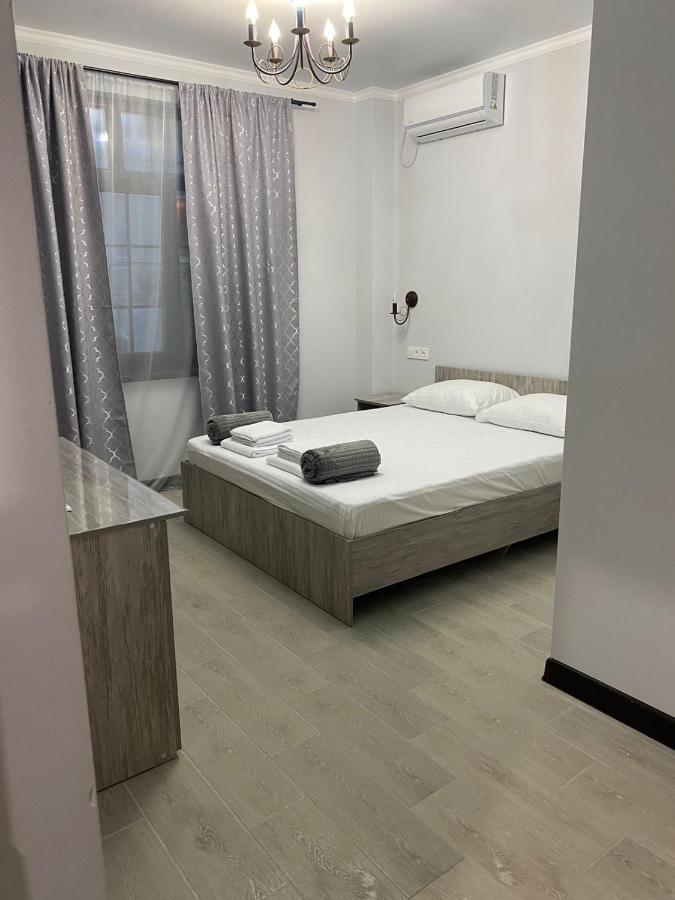 Hotel Гостевой Дом Атакар Gagra Exteriér fotografie